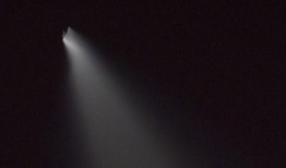 新闻爆料不明飞行物视频,视频曝光引网友热议